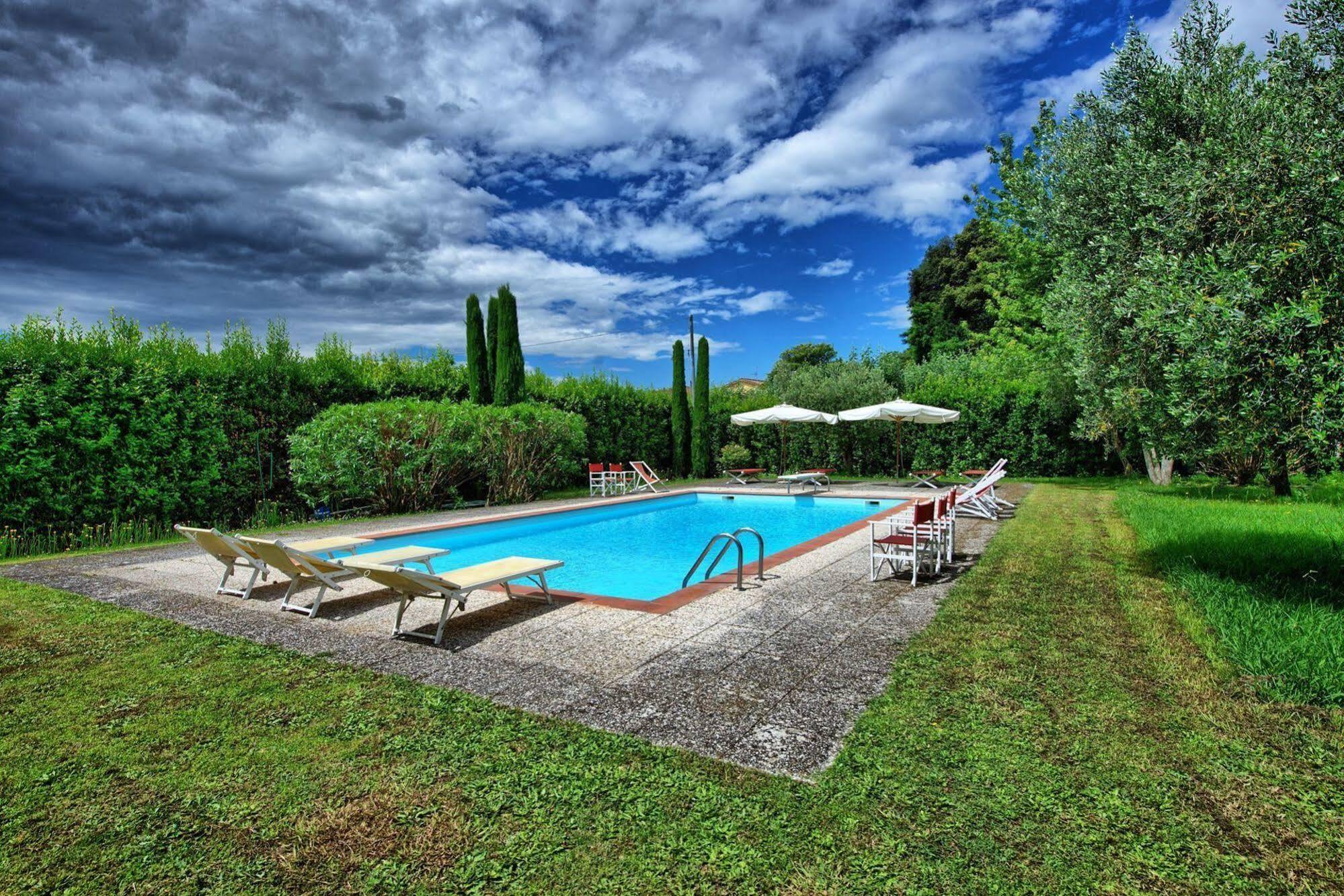 Villa Fiamma By Posarellivillas Piaggiori Exterior photo